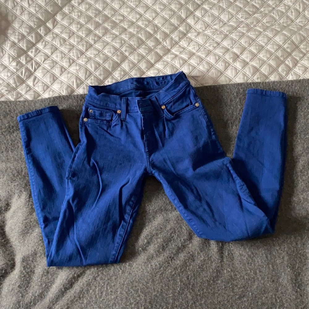 Practically new 7 for all mankind blue jeans